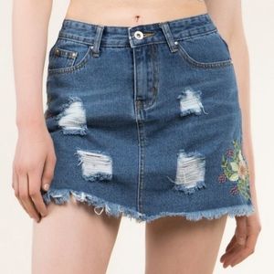 POP84 EMBROIDERED DENIM SKIRT - WAIST 26